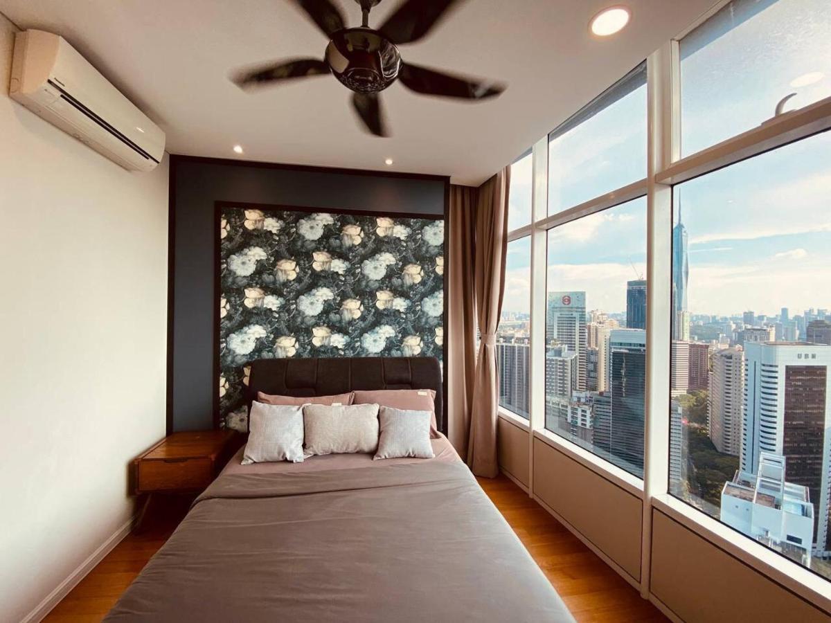 Sky Suites Klcc At Kuala Lumpur Exterior photo
