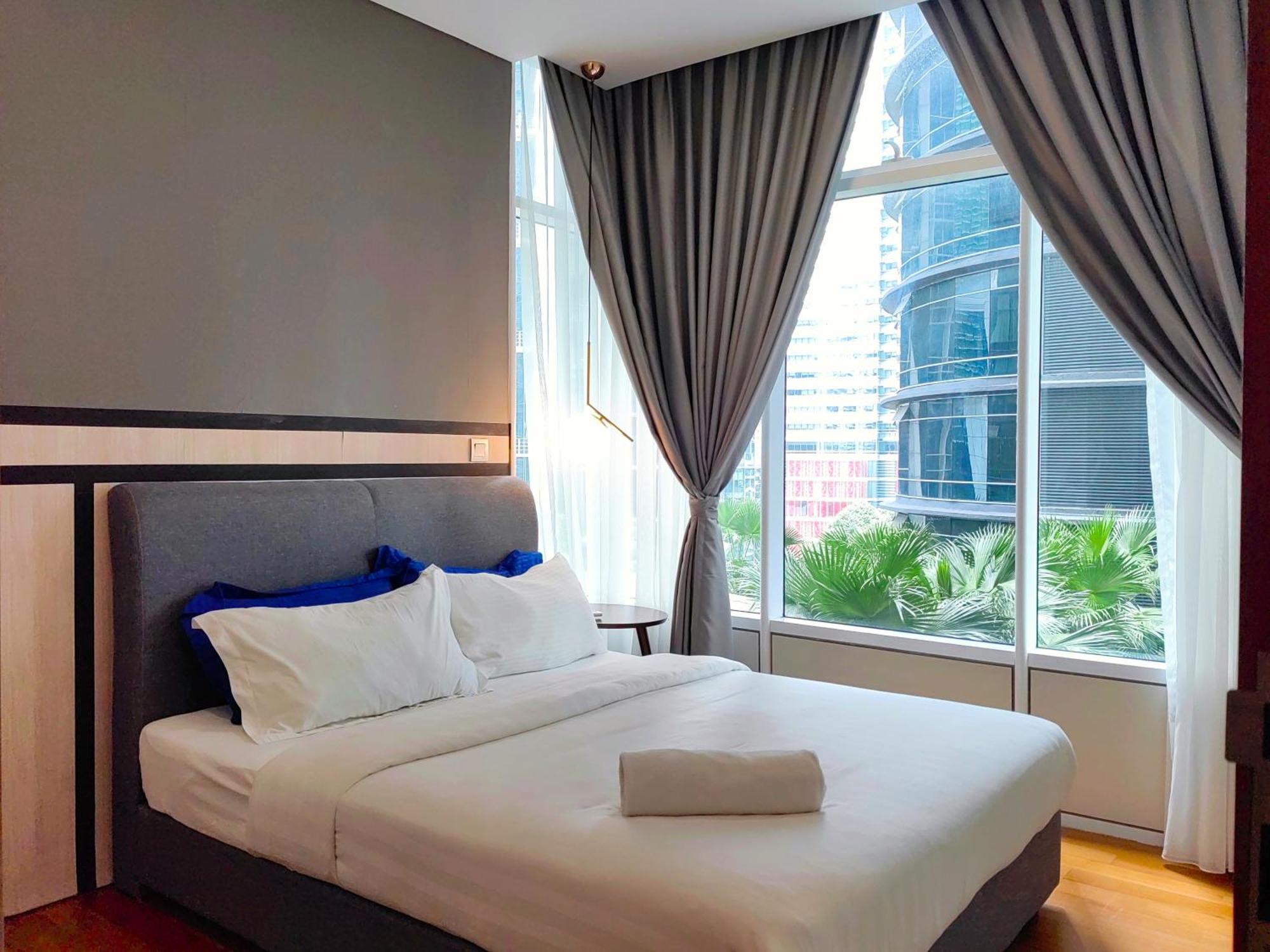 Sky Suites Klcc At Kuala Lumpur Exterior photo