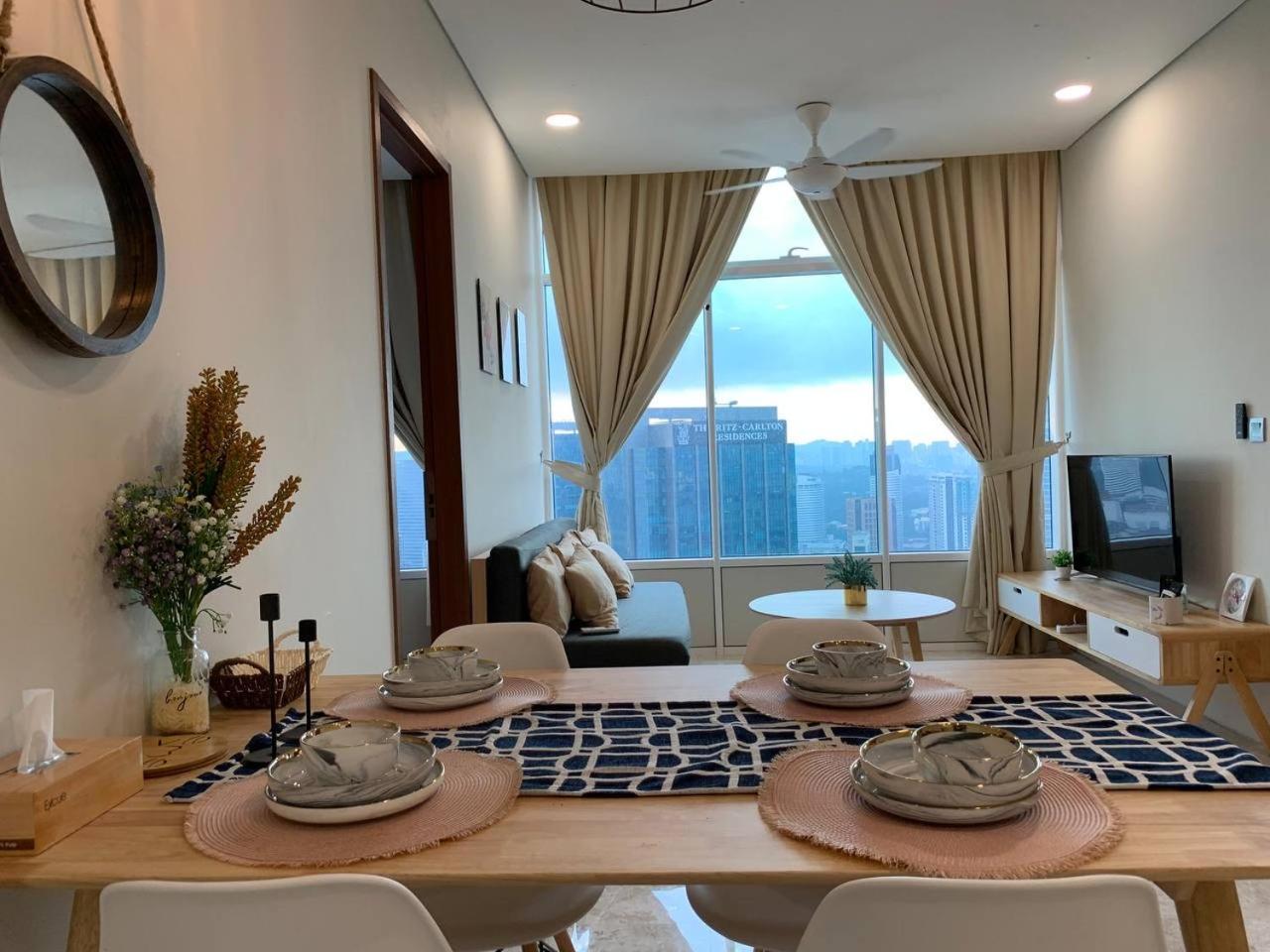 Sky Suites Klcc At Kuala Lumpur Exterior photo