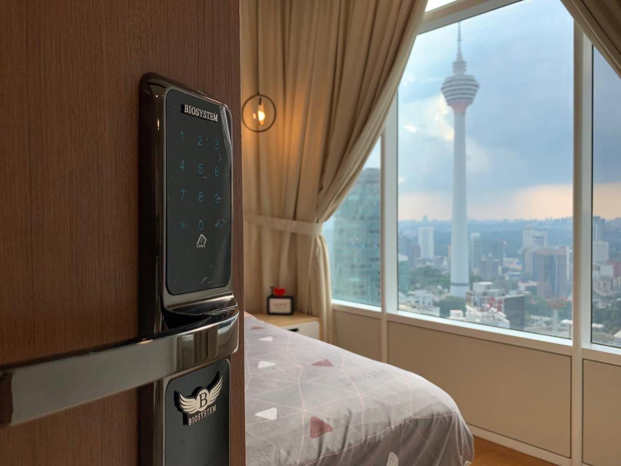 Sky Suites Klcc At Kuala Lumpur Exterior photo