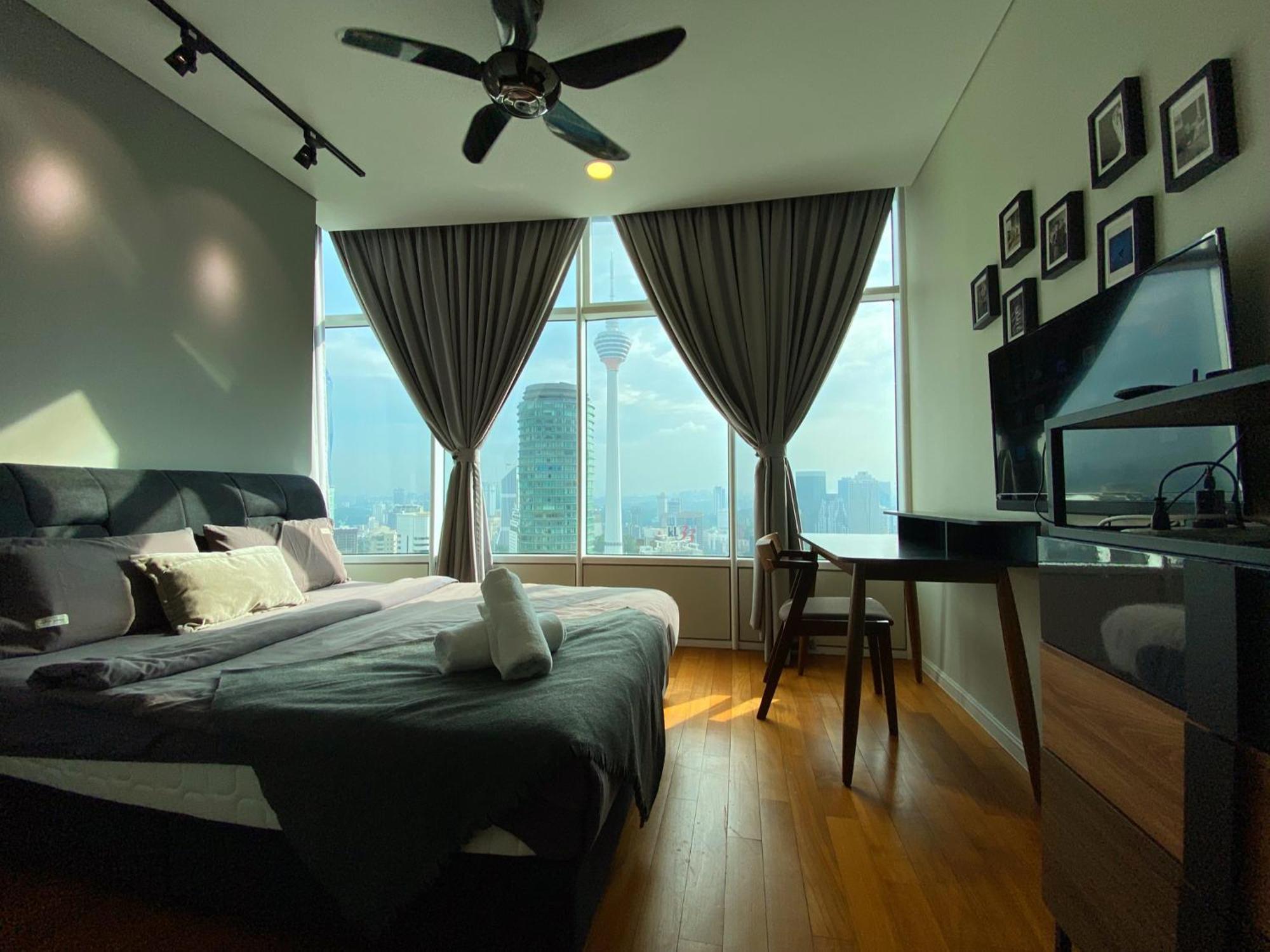Sky Suites Klcc At Kuala Lumpur Exterior photo